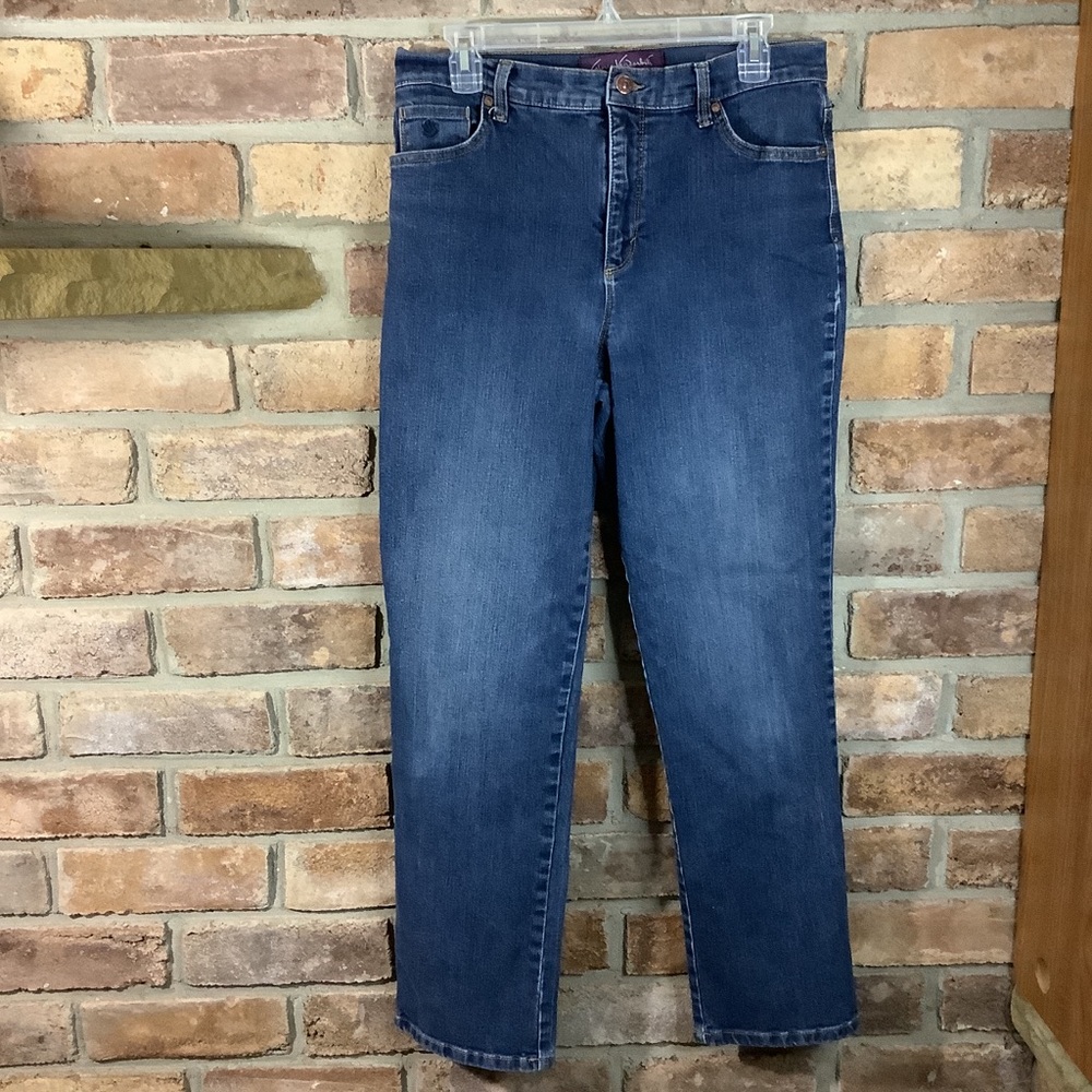 GLORIA VANDERBILT “Amanda” Misses Straight Leg Denim Jeans 133